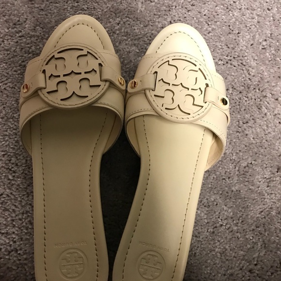 Tory Burch Madeline platform slides - Picture 2 of 5